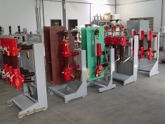 Imagem DISJUNTORES DE ALTA E BAIXA TENS�O