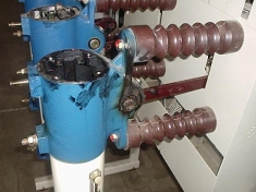 Imagem DISJUNTORES DE ALTA E BAIXA TENS�O